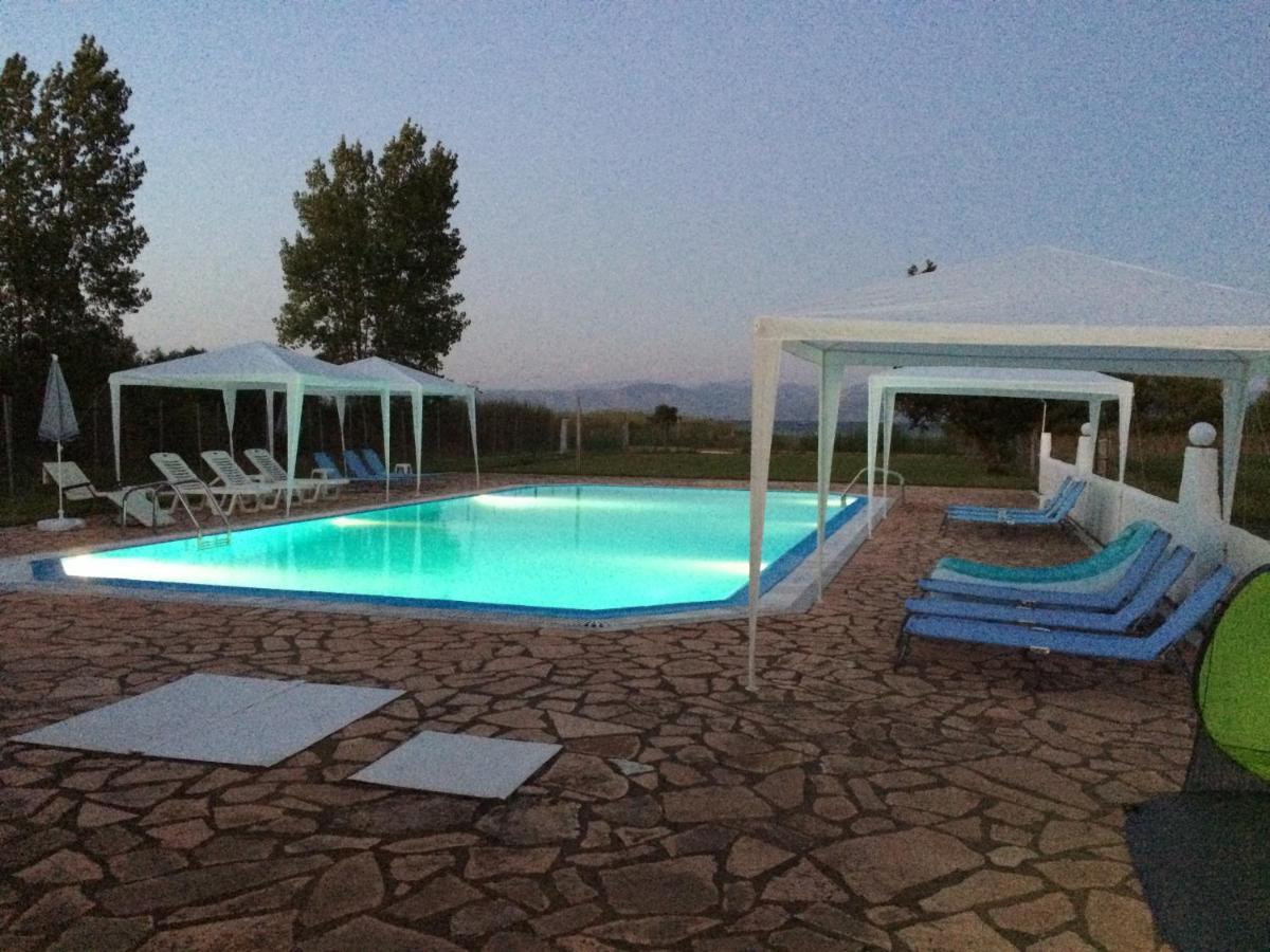 Avra Beach Apartments Lefkimmi  Exteriör bild