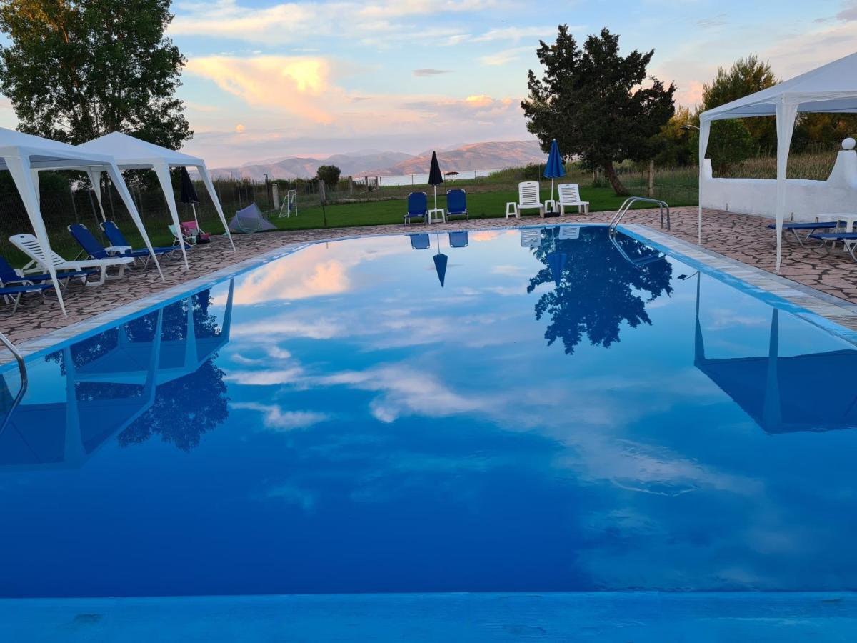 Avra Beach Apartments Lefkimmi  Exteriör bild